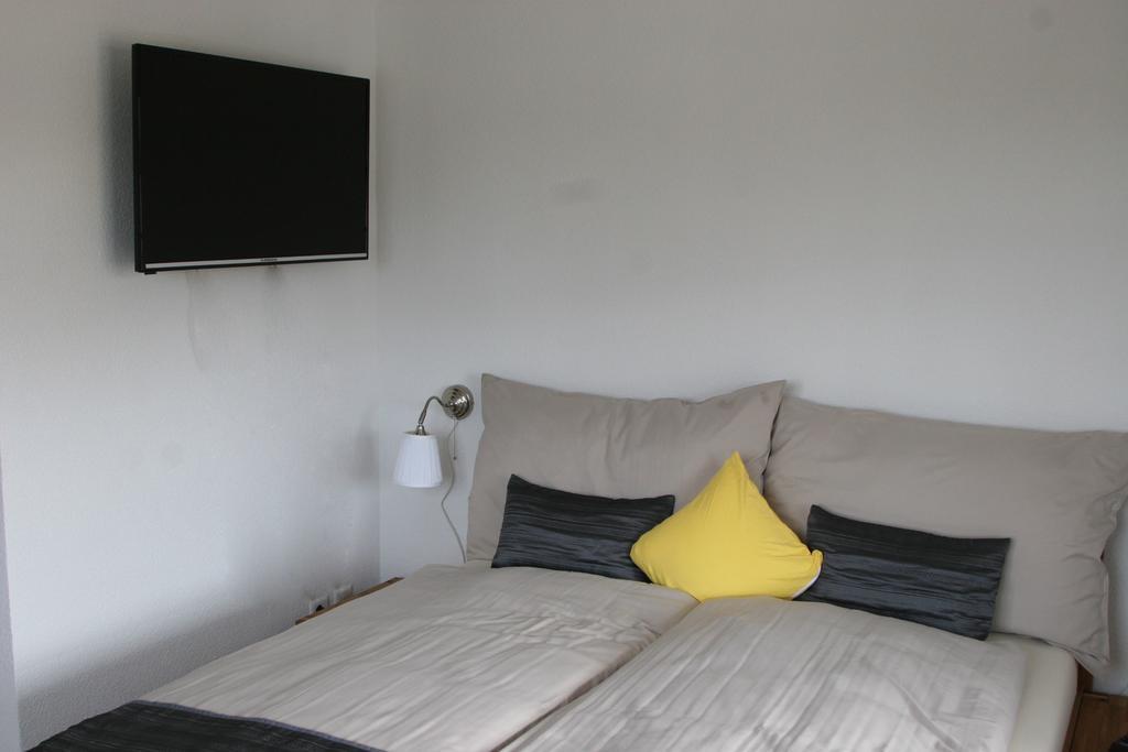 Hotel Garni Frohsinn Uttwil 객실 사진