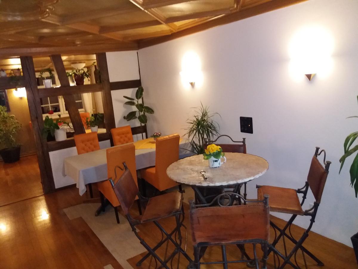 Hotel Garni Frohsinn Uttwil 외부 사진